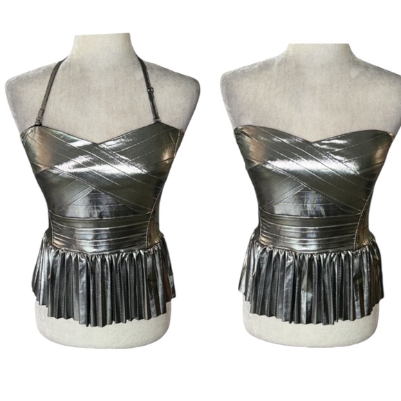 NWT Sincerely Jules Metallic Silver Strapless Halter Pleated Peplum Crop Top - M - Picture 1 of 12
